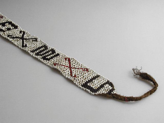 EA/240/69 - 
hoofdband
