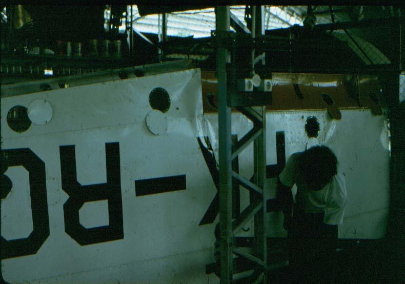 BD/37/67 - 
Repair of a wing (Sentani)
