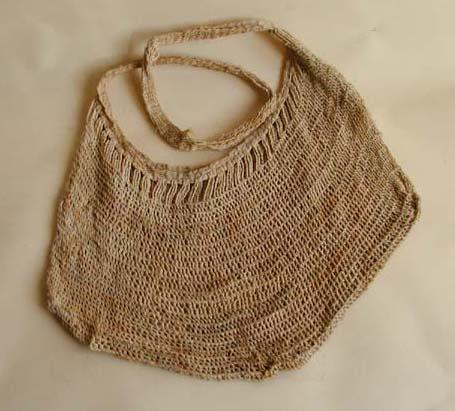 EA/59/42 - 
carrying net
