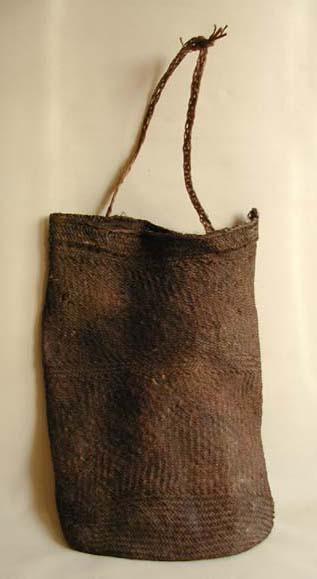 EA/59/43 - 
bag
