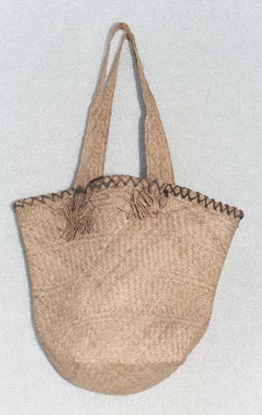 EA/65/42 - 
bag
