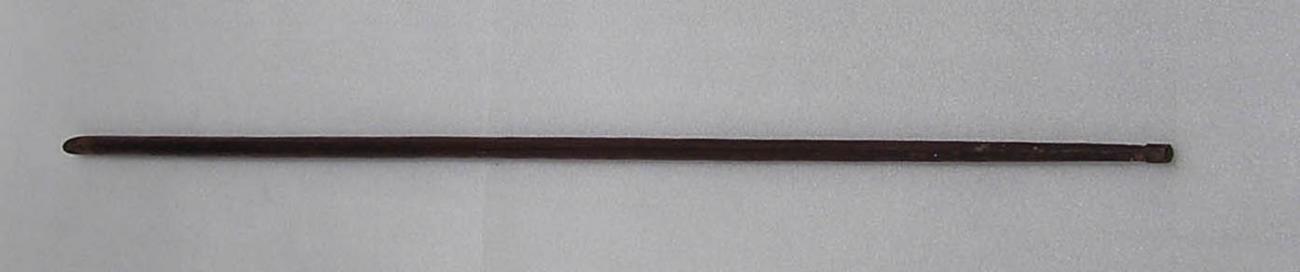 EA/135/4 - 
digging stick

