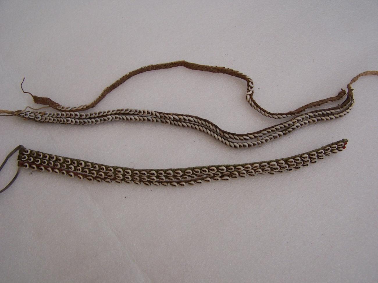 EA/174/116 -
schelpenketting