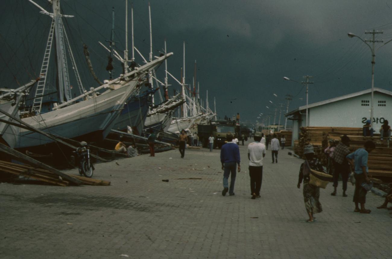 BD/166/274 -
Dark clouds over the port