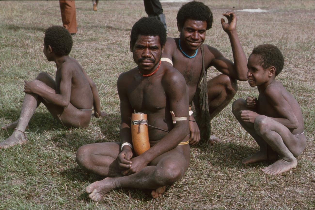 BD/166/345 -
Some Papua people on the ground