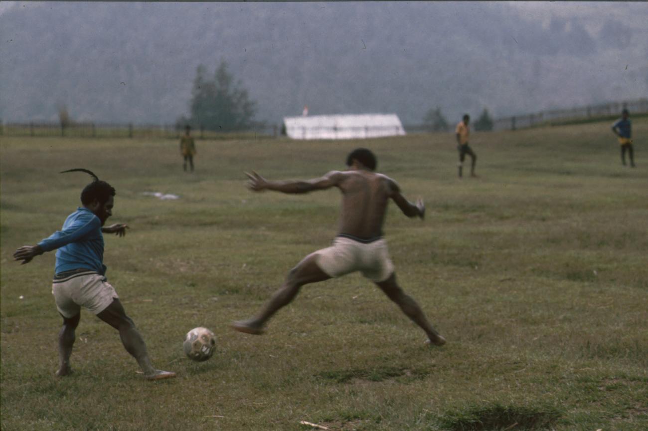 BD/166/400 -
Football match