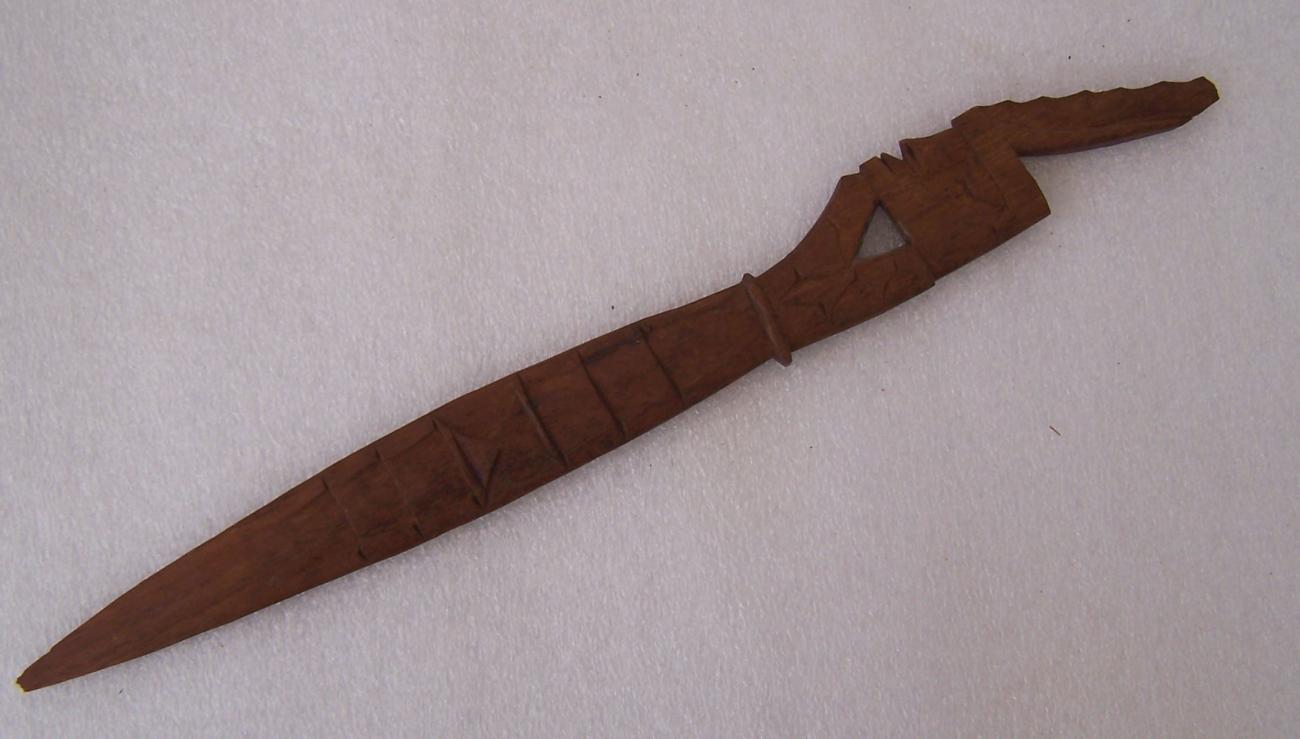 EA/174/21 - 
briefopener  
