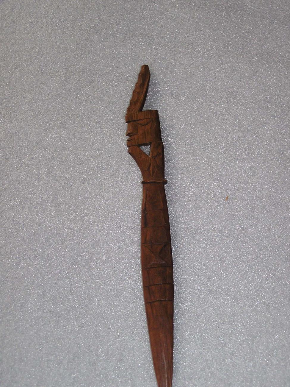 EA/174/21 - 
briefopener  
