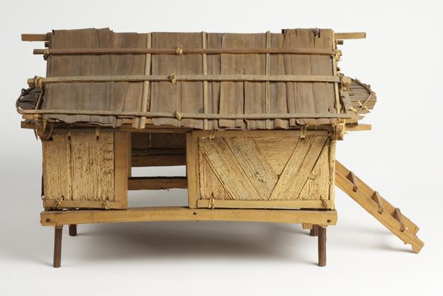 EA/171/1 -
scale model house
