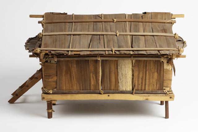 EA/171/1 -
scale model house