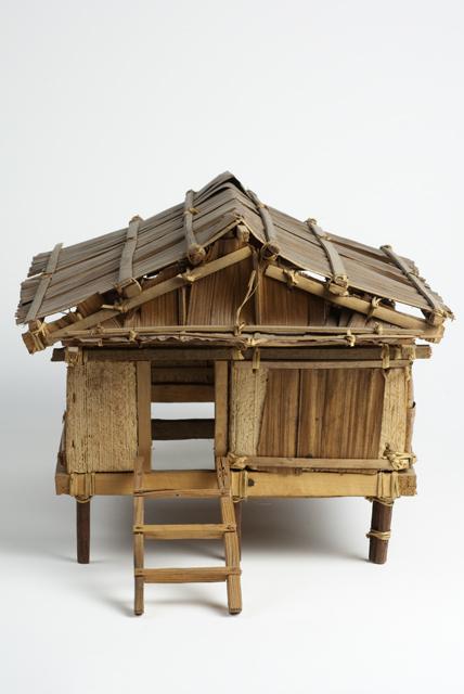 EA/171/1 -
scale model house