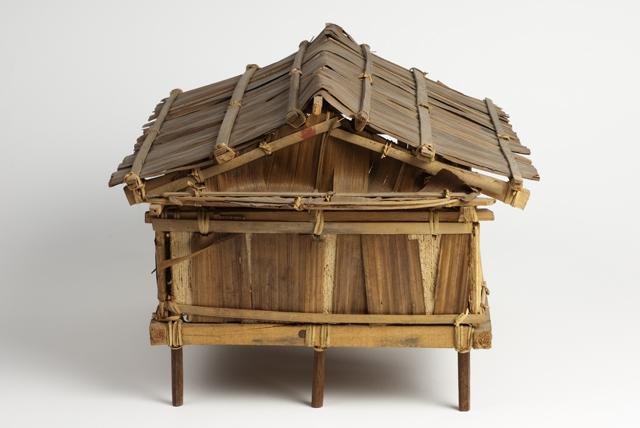 EA/171/1 -
scale model house