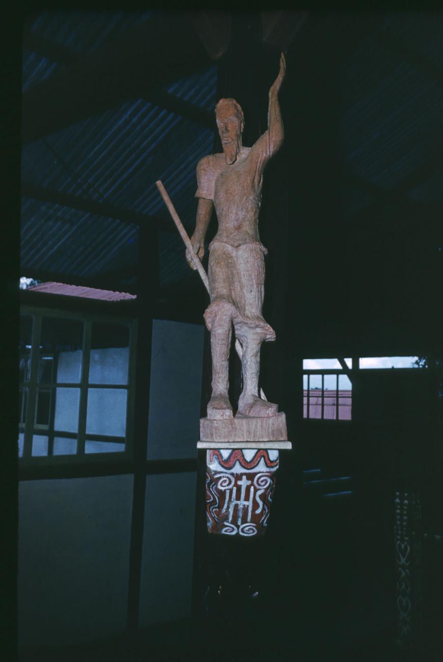 BD/209/3092 - 
Houten Christusbeeld
