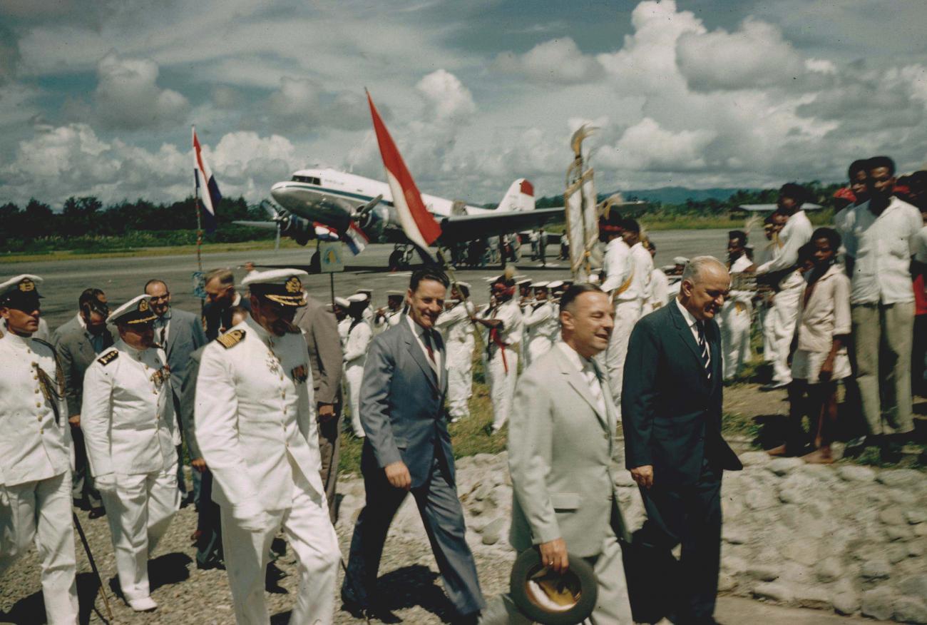 BD/209/8021 - 
Verkiezingen Nieuw Guinea Raad

