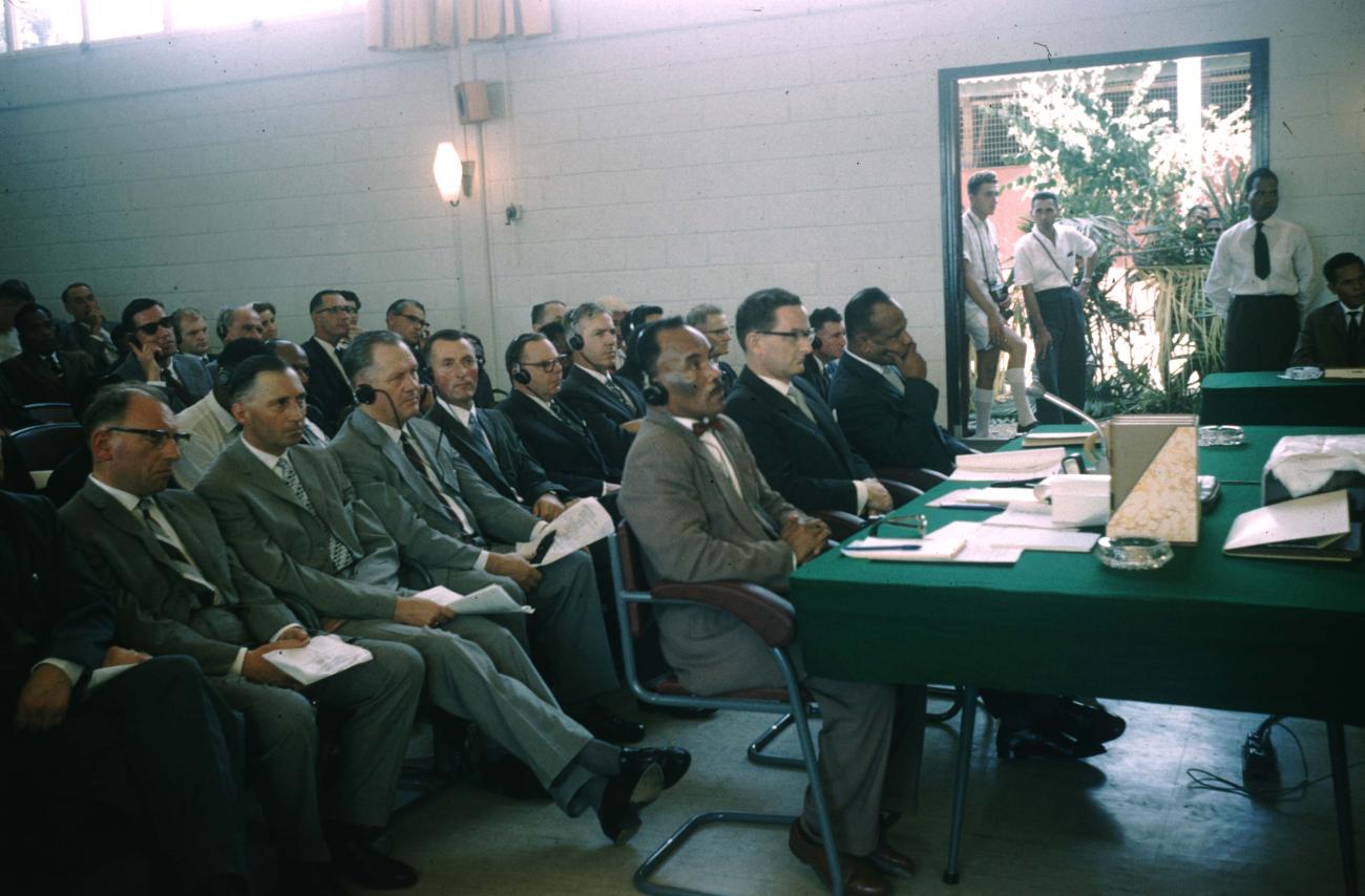 BD/209/8047 - 
Verkiezingen Nieuw Guinea Raad
