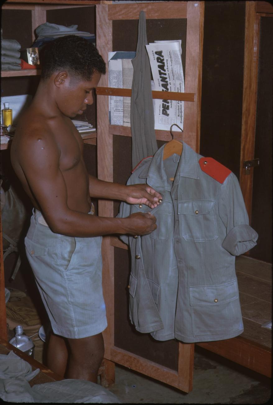 BD/209/9124 - 
Opleidingskamp Papoea Vrijwilligers Korps te Manokwari
