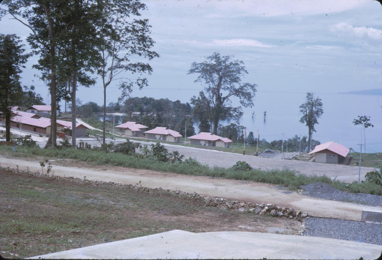 BD/209/9147 - 
Opleidingskamp Papoea Vrijwilligers Korps te Manokwari

