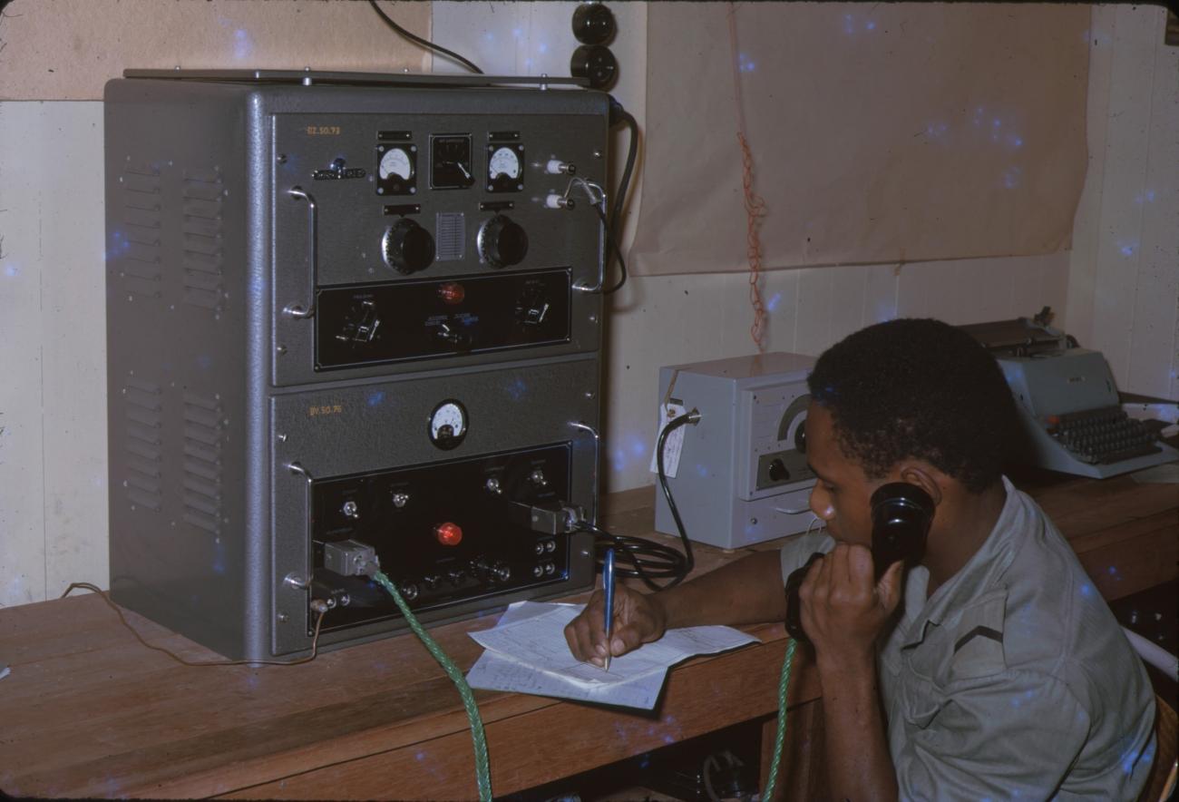 BD/209/9162 - 
Opleidingskamp Papoea Vrijwilligers Korps te Manokwari
