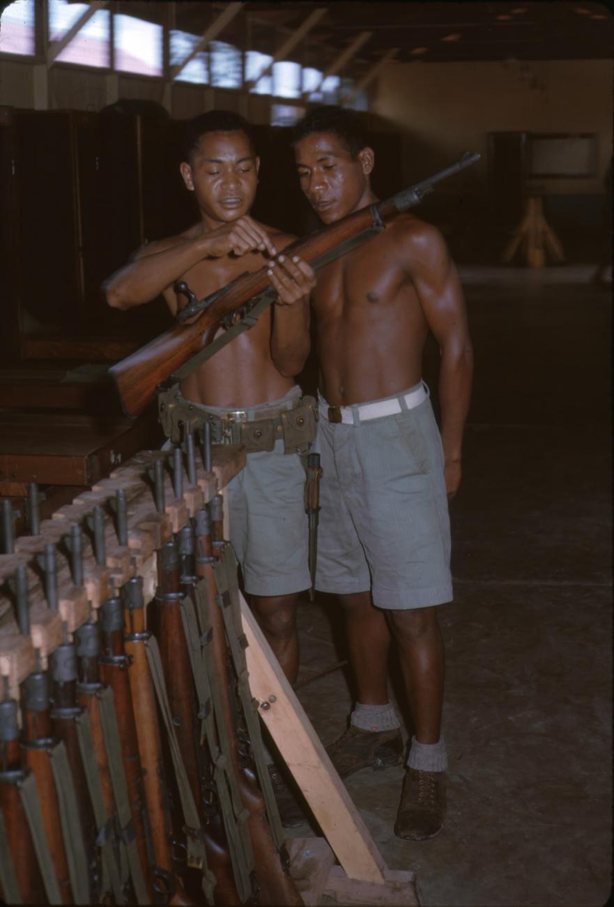 BD/209/9188 -
Opleidingskamp Papoea Vrijwilligers Korps te Manokwari