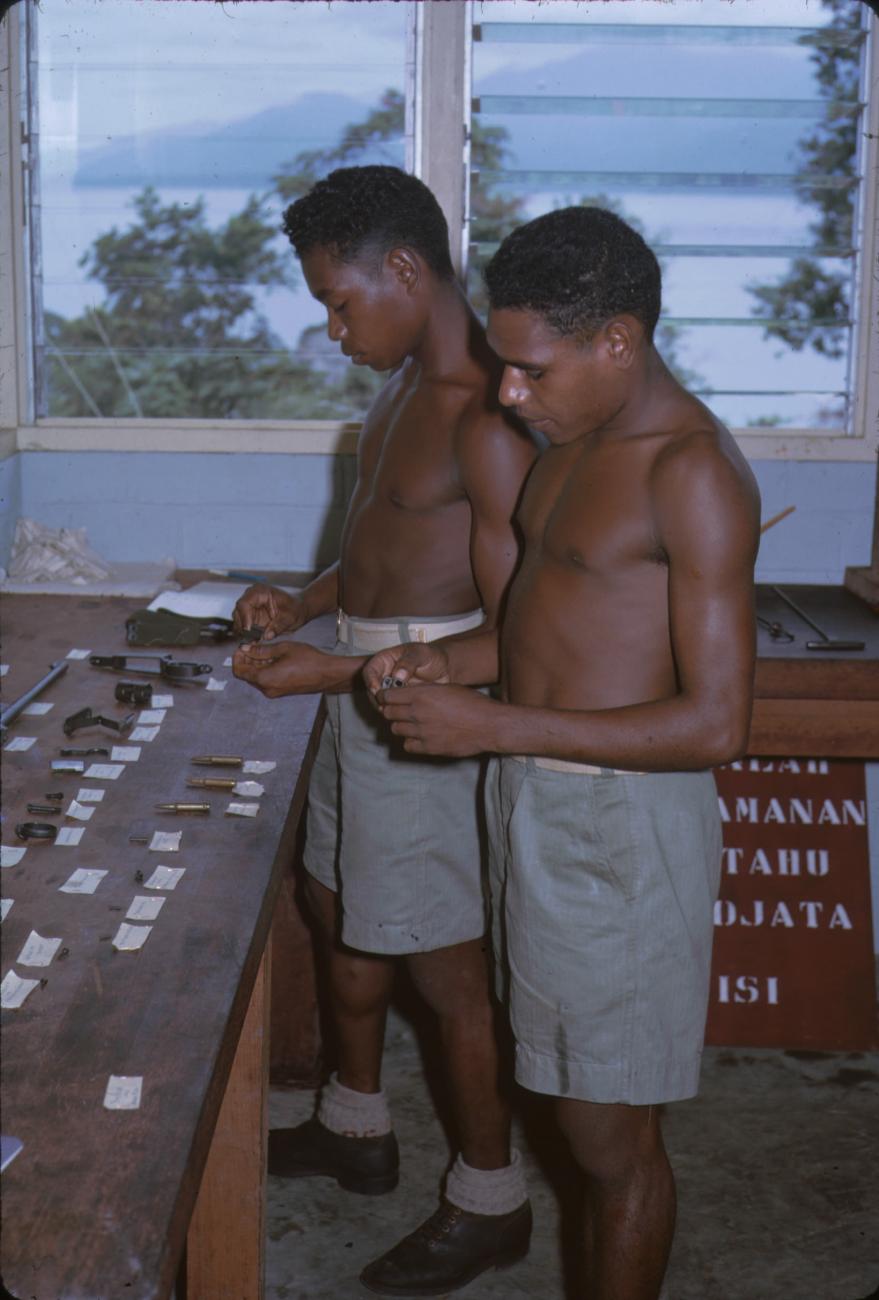 BD/209/9190 -
Opleidingskamp Papoea Vrijwilligers Korps te Manokwari