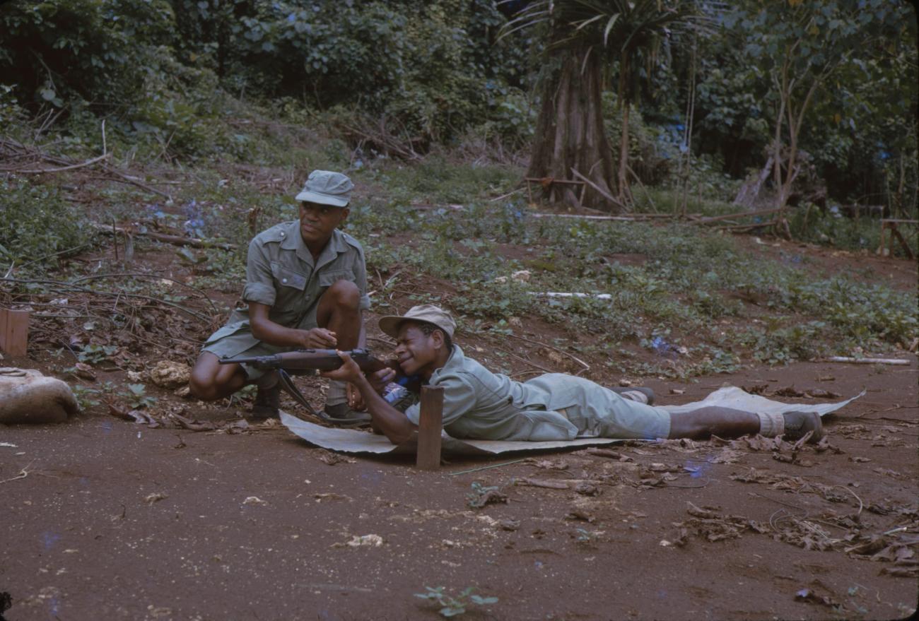 BD/209/9201 - 
Opleidingskamp Papoea Vrijwilligers Korps te Manokwari
