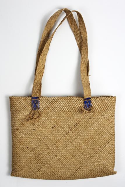 EA/95/30 -
tas