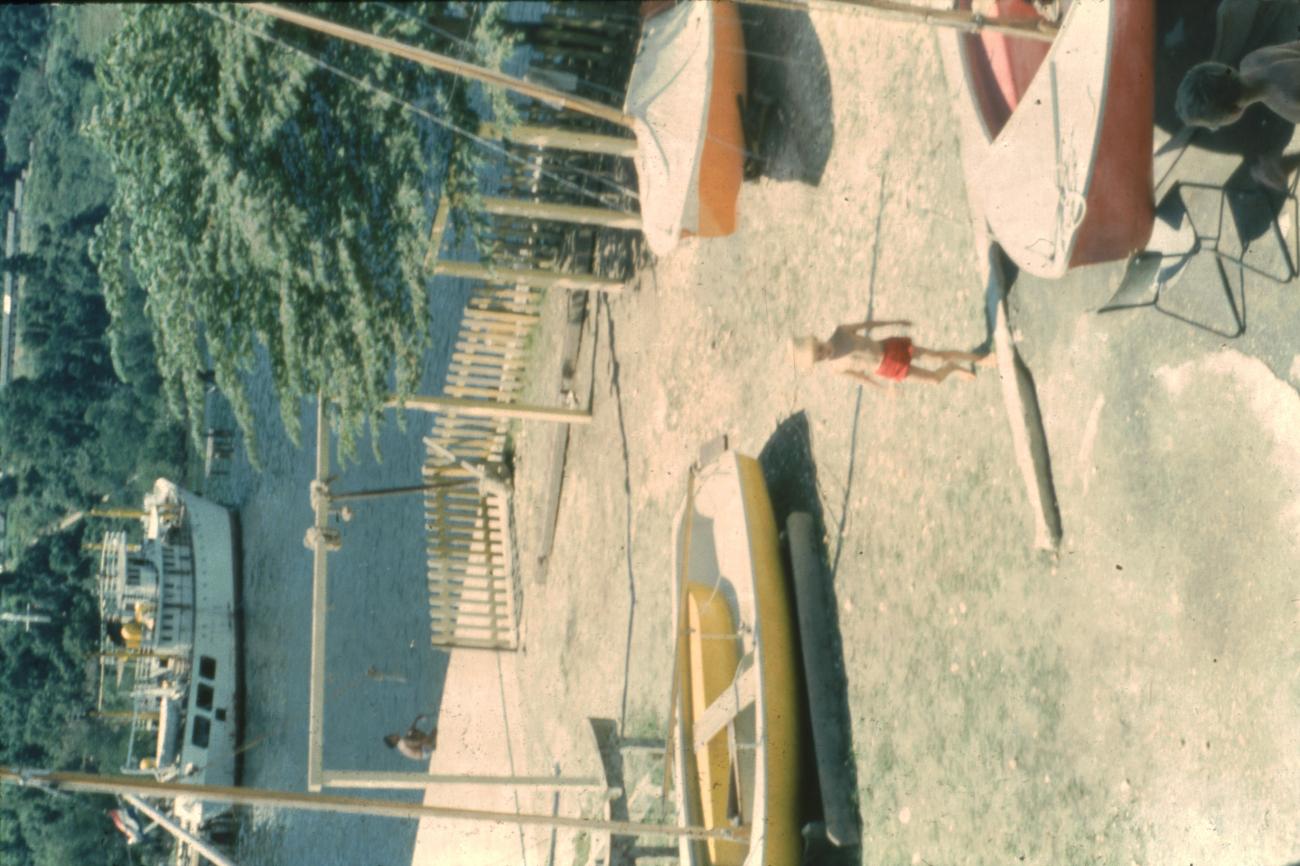 BD/67/151 - 
Picture of Jayapura&#039;s port, with Western boy
