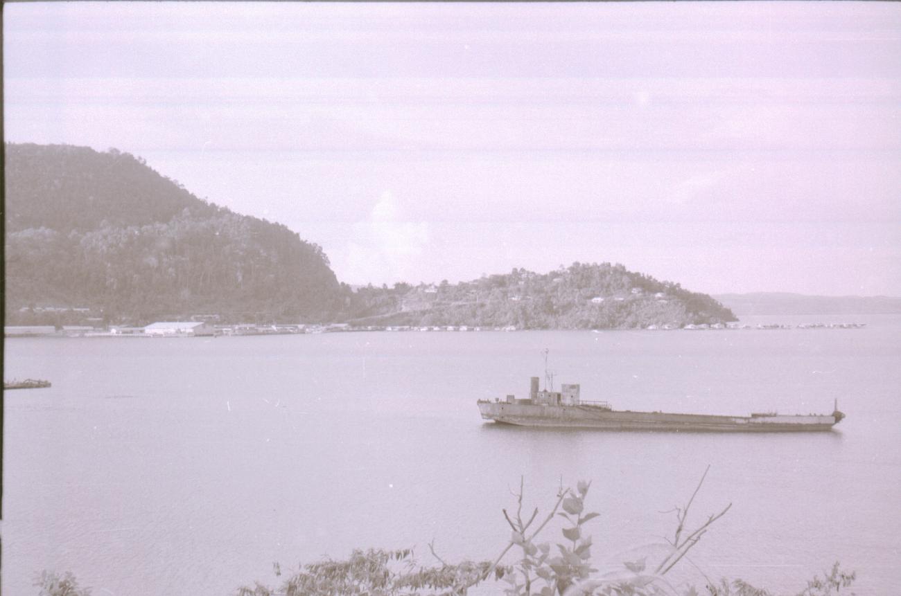 BD/67/243 -
Boat on the water