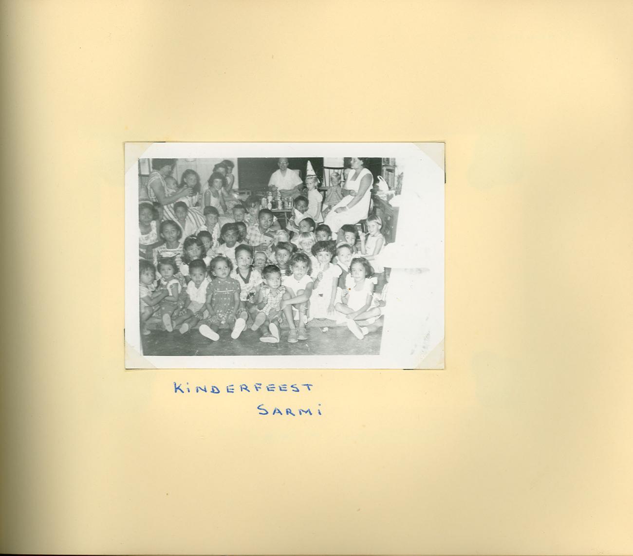 BD/83/81 - 
Party of Europeans at Sarmi
