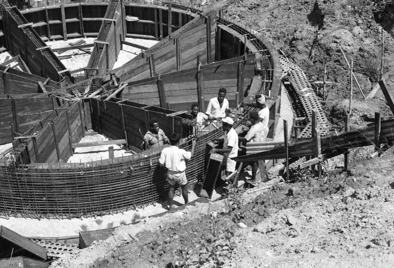 BD/133/1011 - 
Constructie van (mogelijk) waterzuiveringsinstallatie
