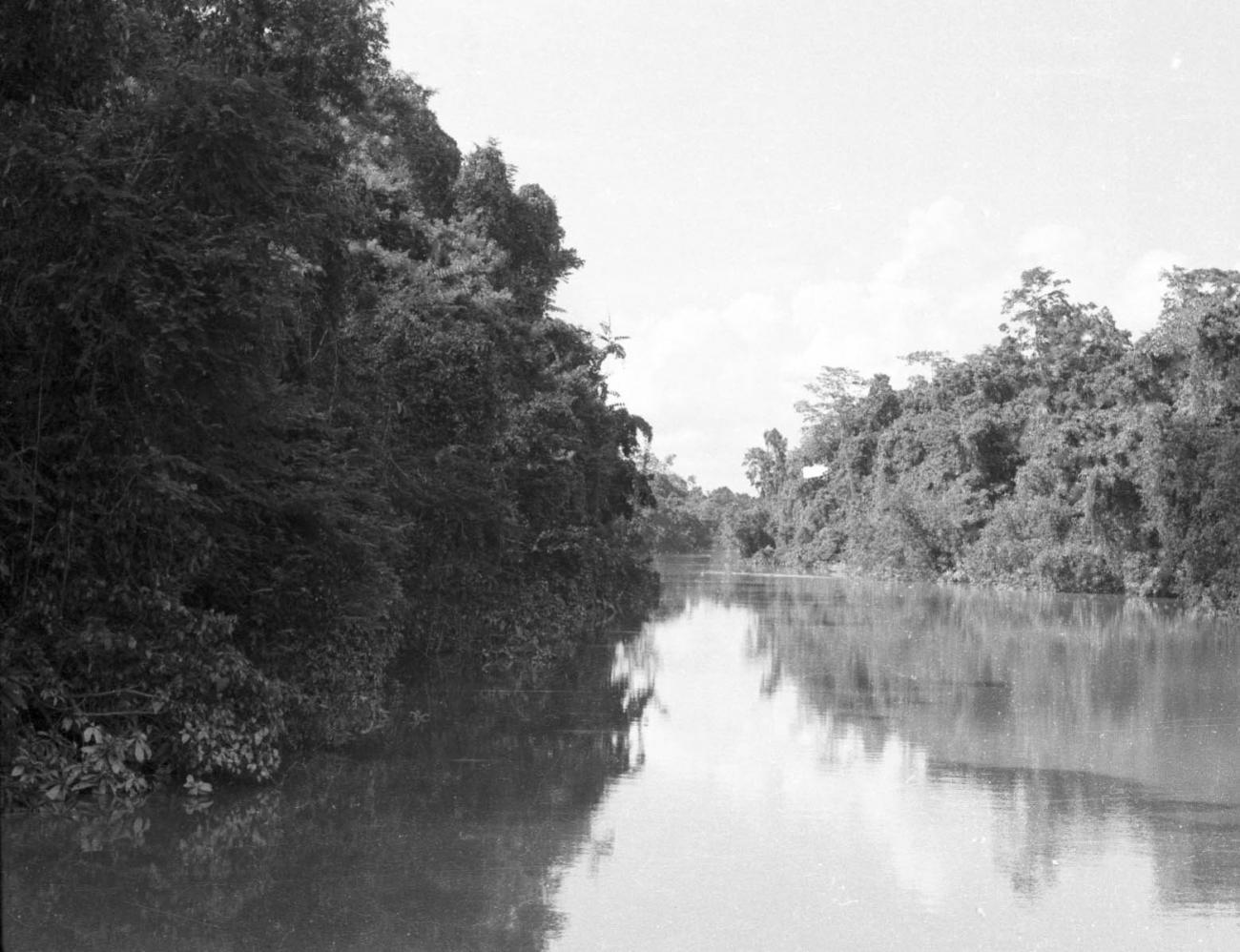 BD/133/466 - 
Opname van de rivier
