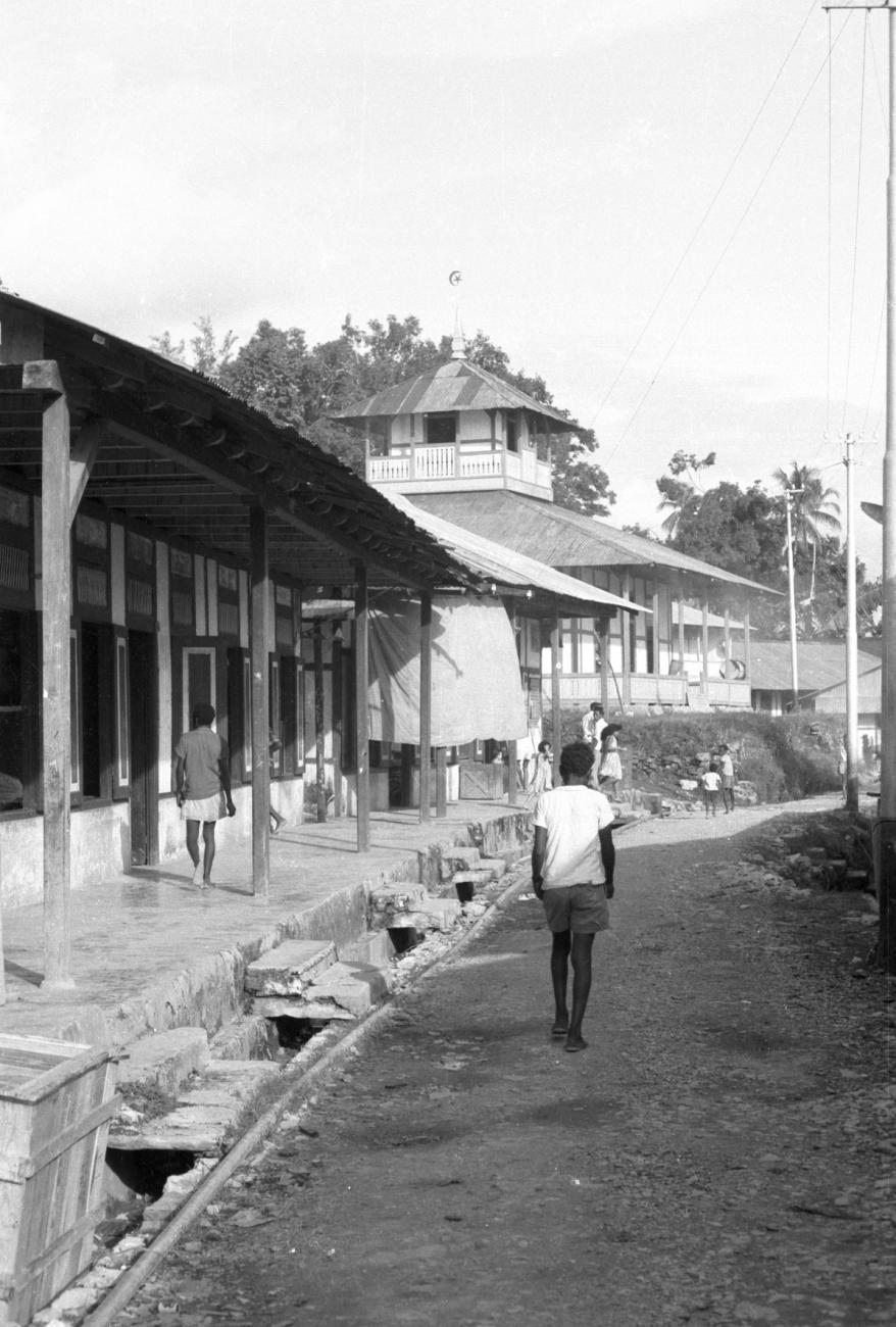 BD/133/589 - 
Gebouwen te Fakfak
