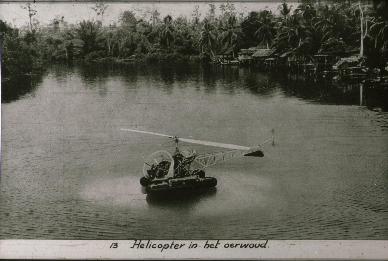 BD/186/123 -
Helicopter in het oerwoud