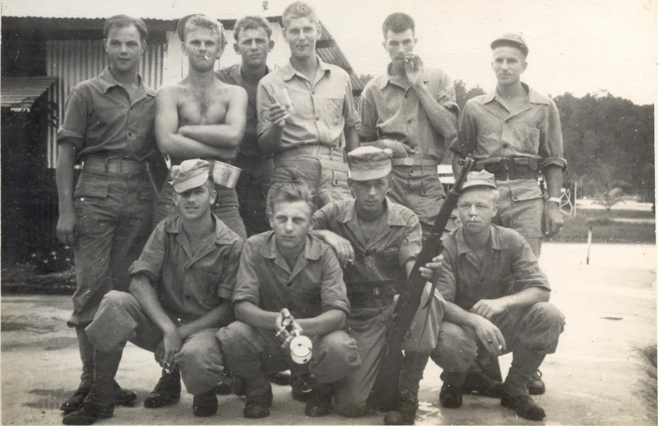 BD/318/10 -
Mariniers in de kazerne van Biak