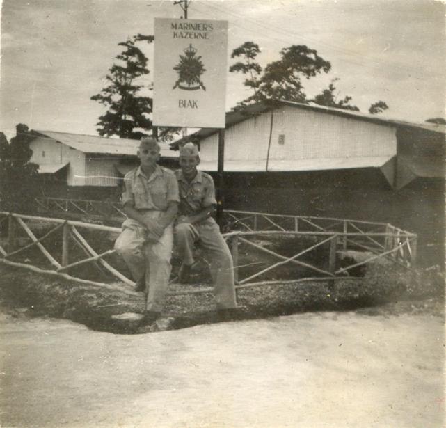 BD/318/23 -
Groep mariniers