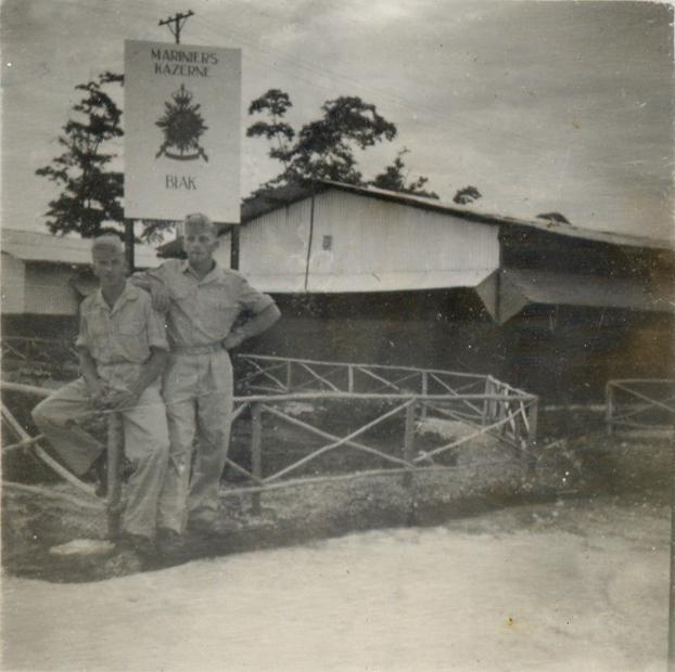 BD/318/25 -
Groepsfoto van mariniers