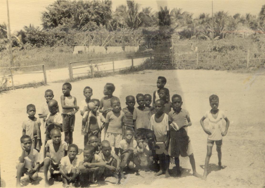 BD/318/52 -
Groep kinderen