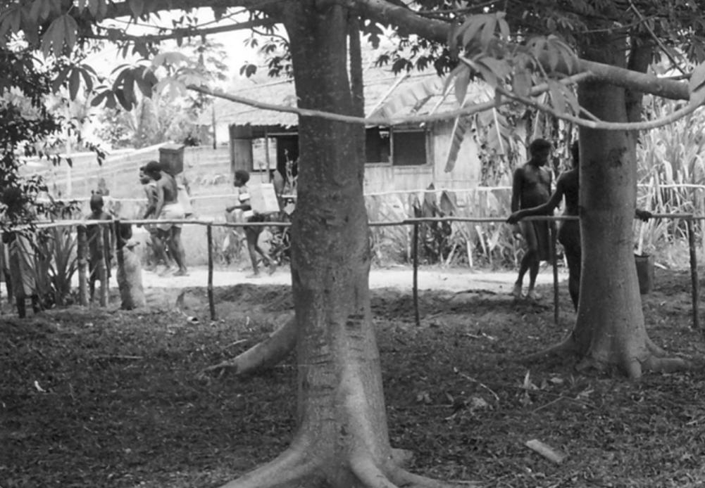 BD/328/5 -
Tournee in het District Moraid, Onderafdeling Sorong