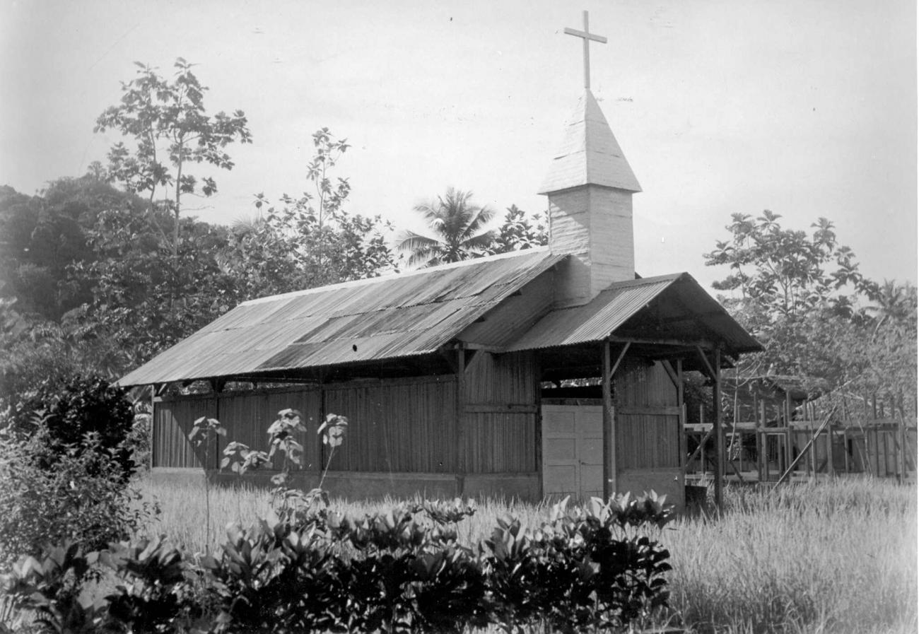 BD/66/354 - 
Kerkje op Seroei
