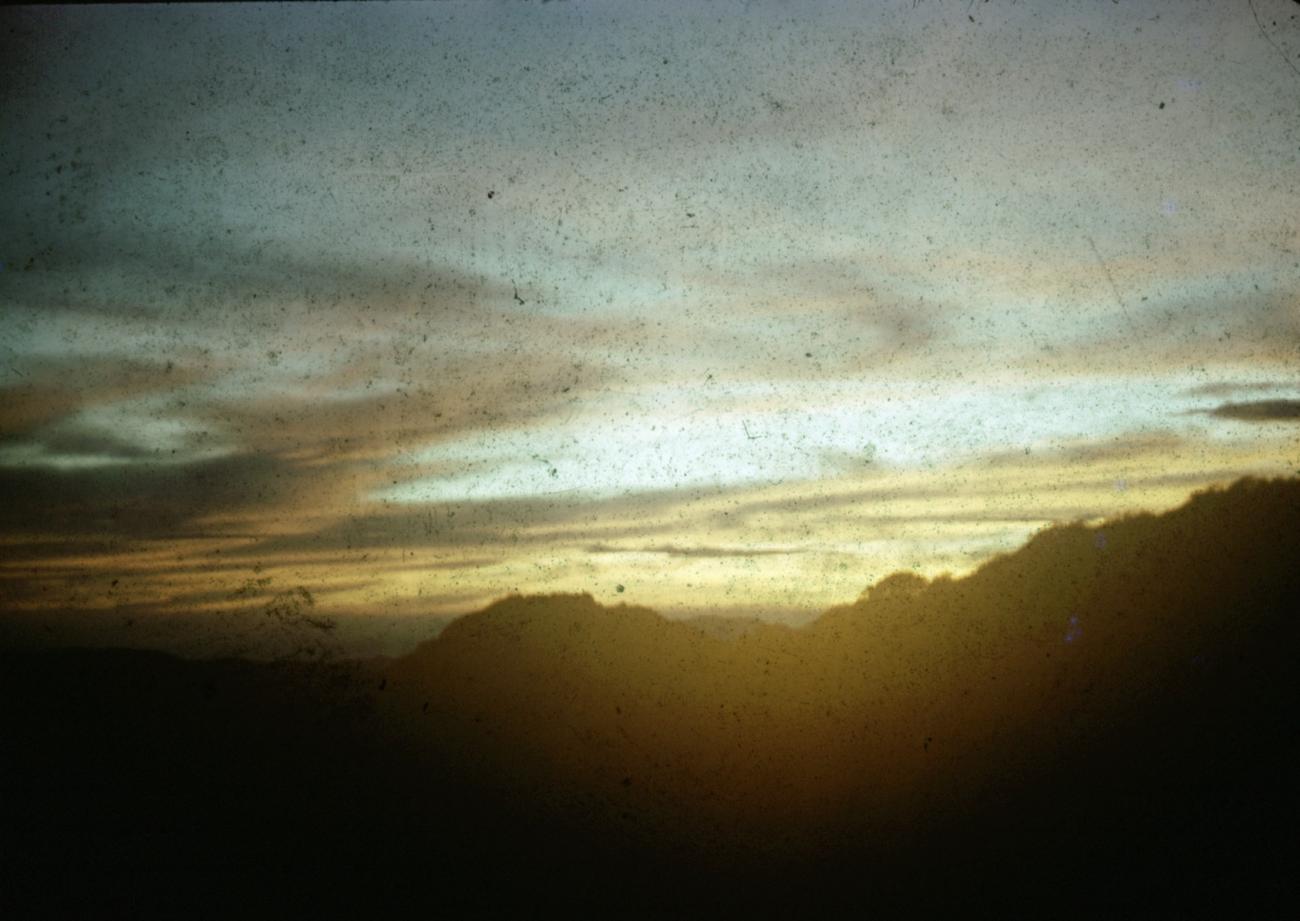 BD/66/75 - 
Zonsondergang
