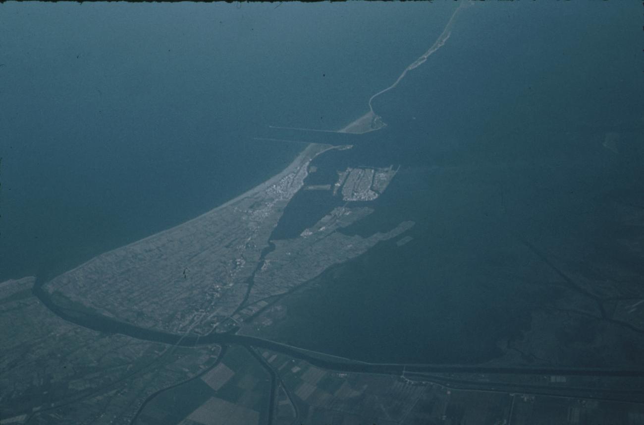 BD/171/31 - 
Luchtfoto.
