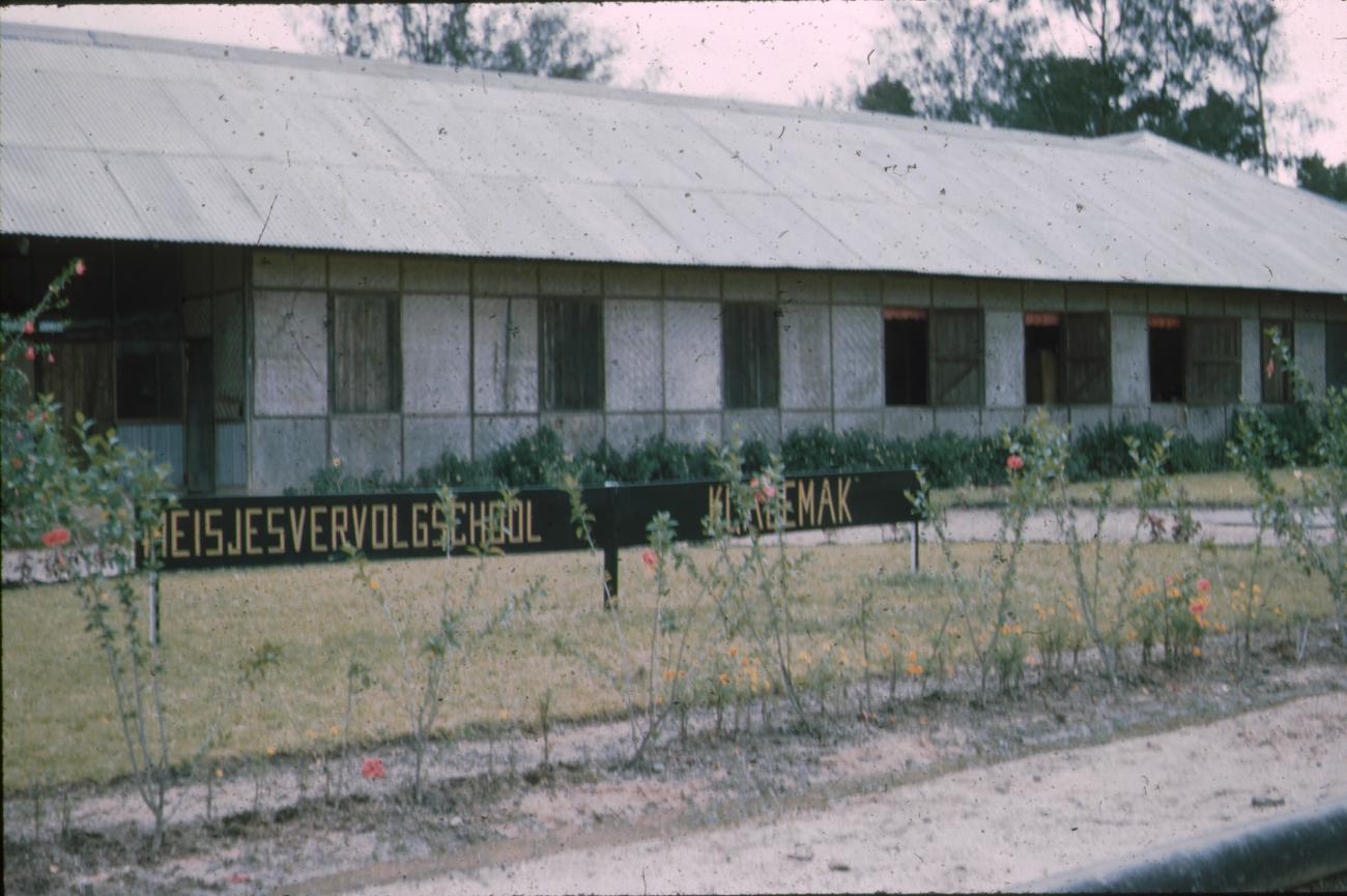 BD/171/1193 - 
Meisjesvervolgschool
