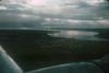 BD/288/98 Nederlandse zojuist aangelegde wijk en rivier vanuit de lucht