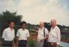 BD/309/110 Dorp Teminabuan, westers stel met medewerkers fabriek