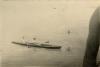 BD/318/104 Mariniers in kano en zwemmend