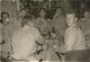 BD/318/107 Mariniers in de recreatieruimte in de kazerne op Biak