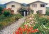 BD/269/1033 Dubbel huis met bloementuin 